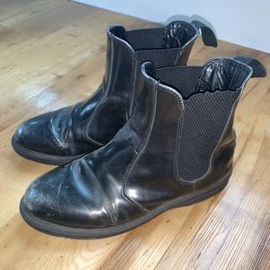 Dr. Martens Flora Boot Size 8 US Women’s Black Chelsea Boots